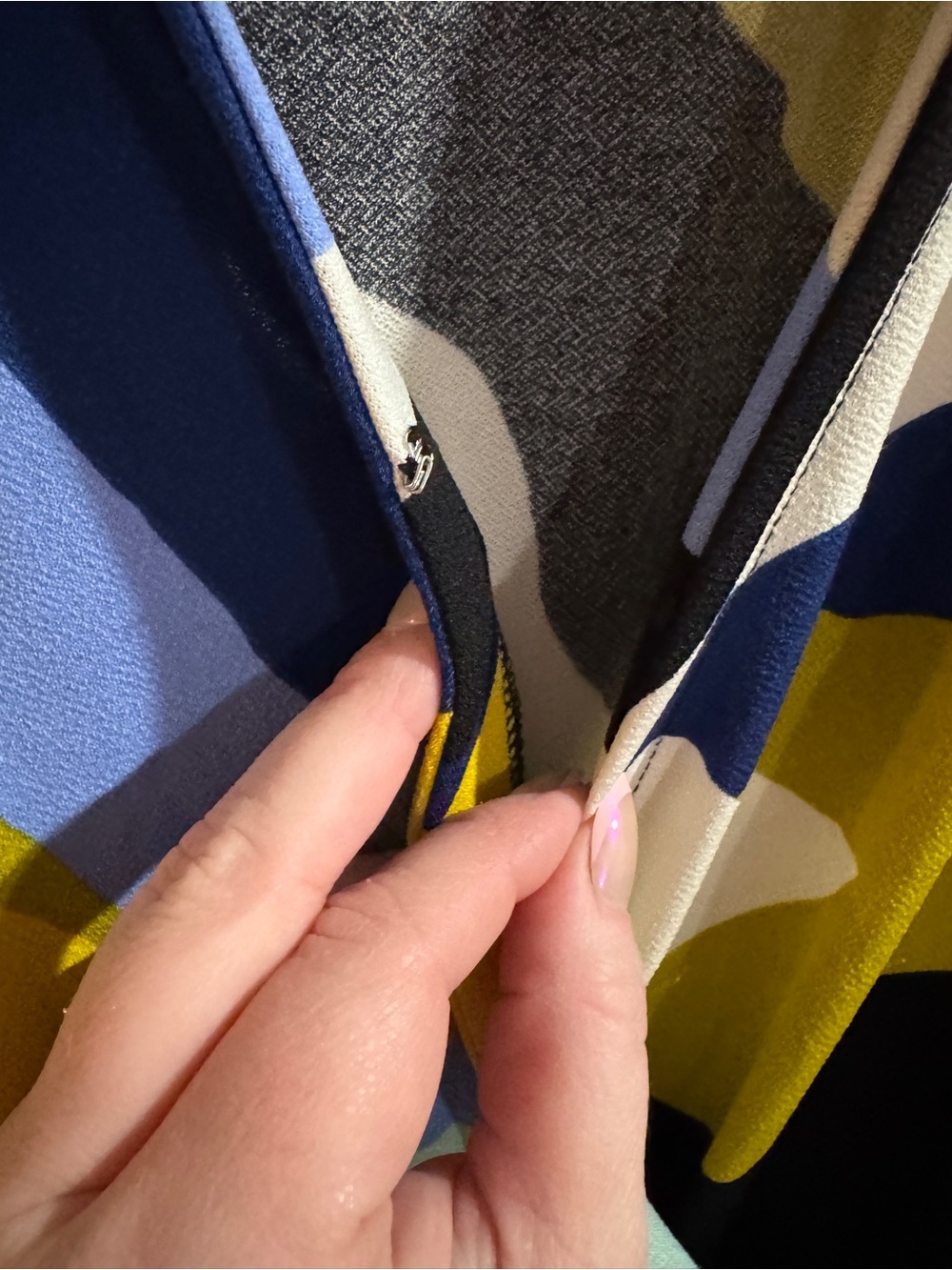 Colorblock Wrap Dress - Picture 5 of 5